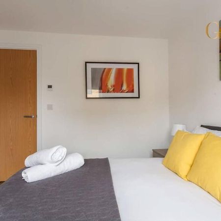 2 Bedroom Apartment Chapel Riverside At Goshen Property Serviced Accommodation Southampton, Free Wifi & Parking Exterior foto